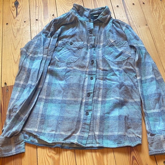 VISSLA Other - VISSLA Multicolor Plaid Shirt